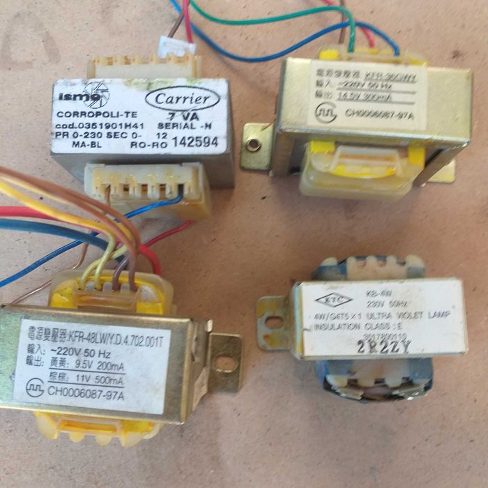 трансформатори,реле