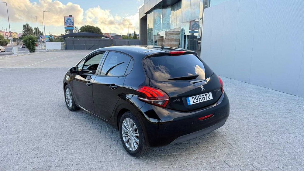 Peugeot 208 1.2 PureTech Style 2017 1 dono 70 mil km