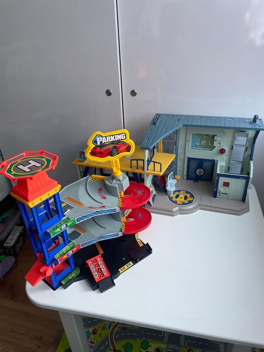 Stolik i 2 krzeselka