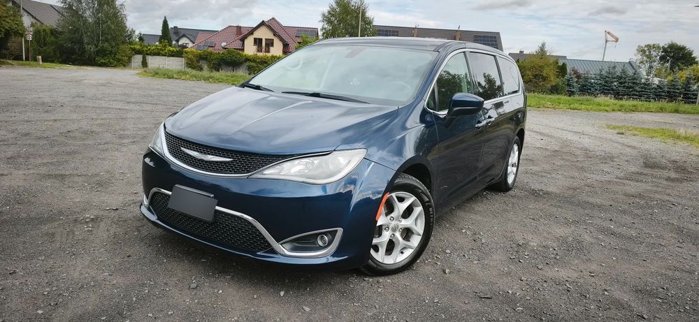 Chrysler Pacifica