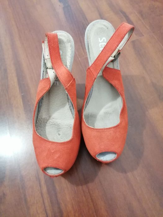 Conjunto de 2 sapatos