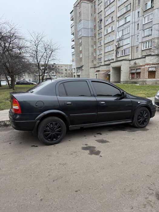 Ковпаки на колеса універсальні колпаки на диски