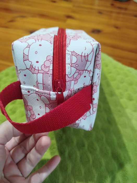 Kosmetyczka Hello Kitty duża