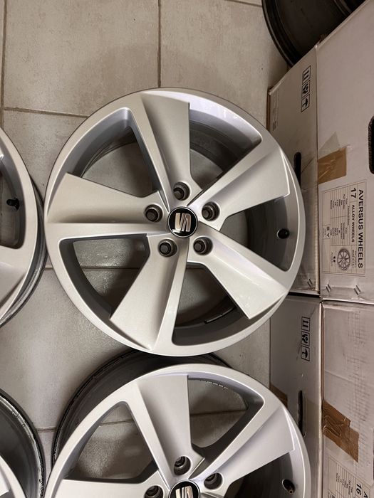Jantes 17” 5x112 originais Seat Leon Altea vw golf caddy audi a3