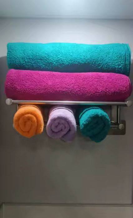 Полка вешалка в ванну, кухню,баню.