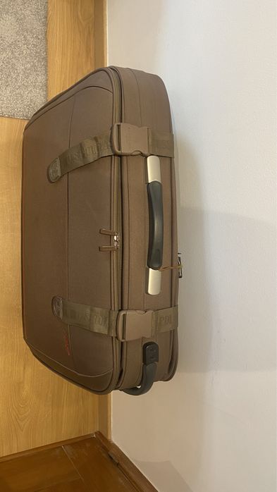 Mala de viagem de grande dimensão