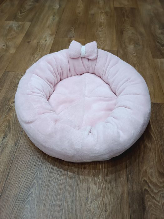 Лежак  , лежанка , домик для кошек и собак.