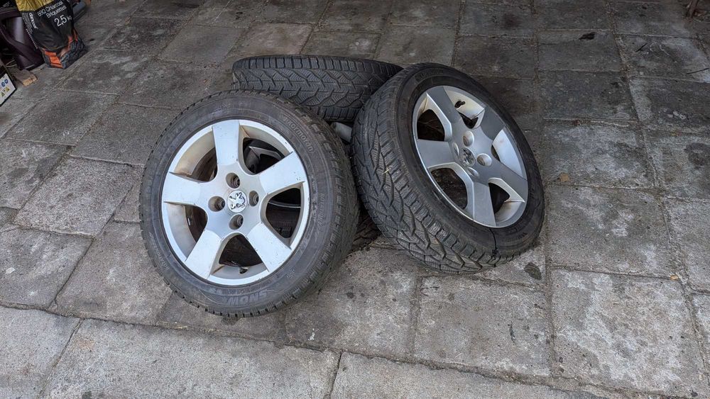 Opony letnie i zimowe 195x55x16 na alufelgach