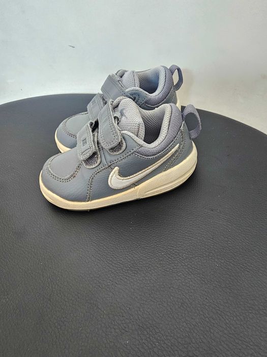 Adidasy nike chłopięce roz. 21