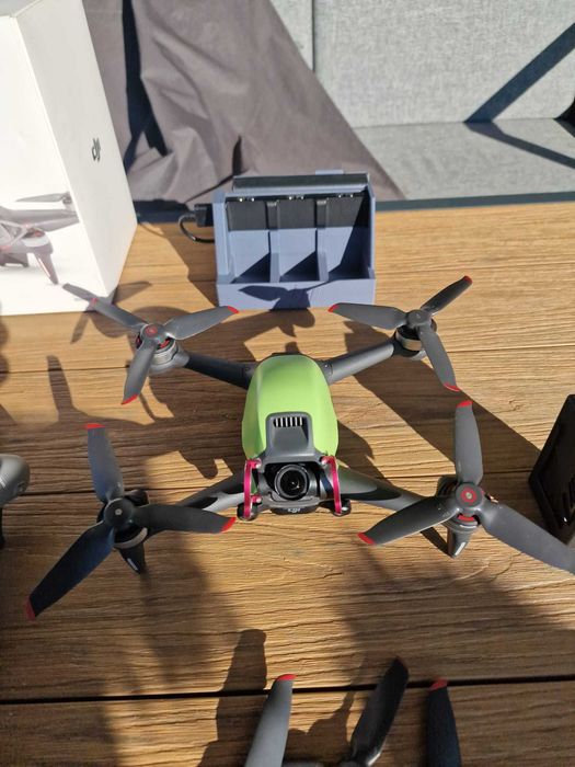Sprzedam DJI FPV Combo | Gogle V2 | Kontroler + Motion Controller | Walizka