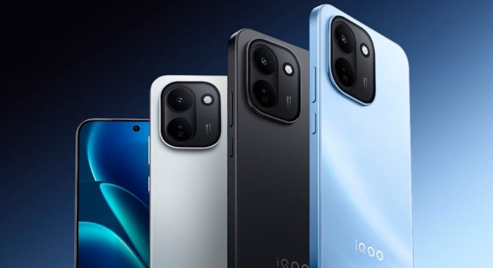 IQOO  z11 8/256 "Polar Blue". CN