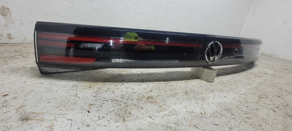 Lampa VW Taigo blenda tylna środkowa