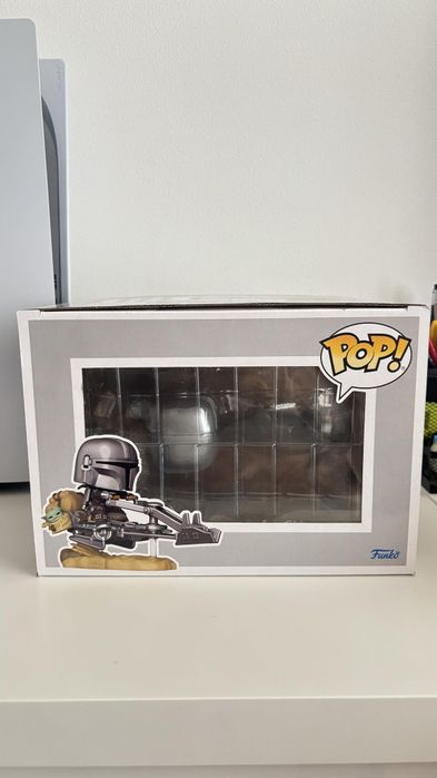 Funko POP Star Wars - The Mandalorian on Speeder with Grogu 579