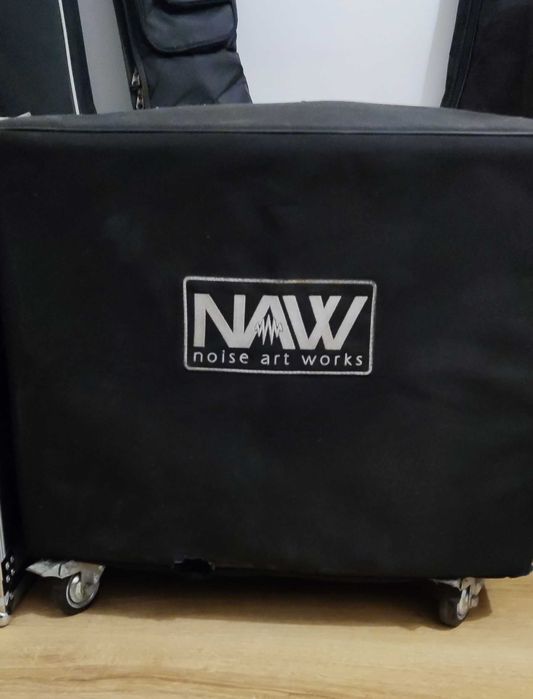Kolumna basowa NAW 210 + kabel sygnałowy + pokrowiec
