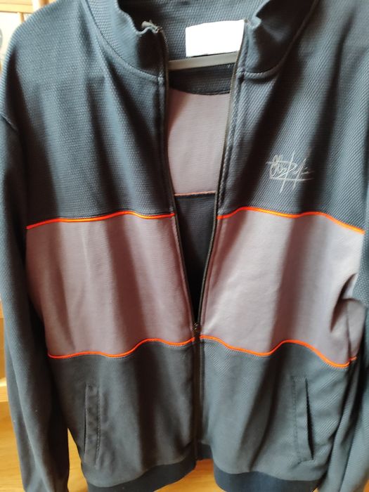 Męska bluza sportowa na zamek