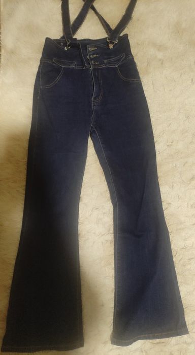 Продам модний жіночий комбінезон.