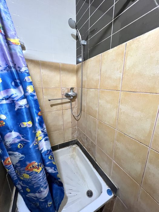 Оренда кімнати в гуртожитоку на Лепкого