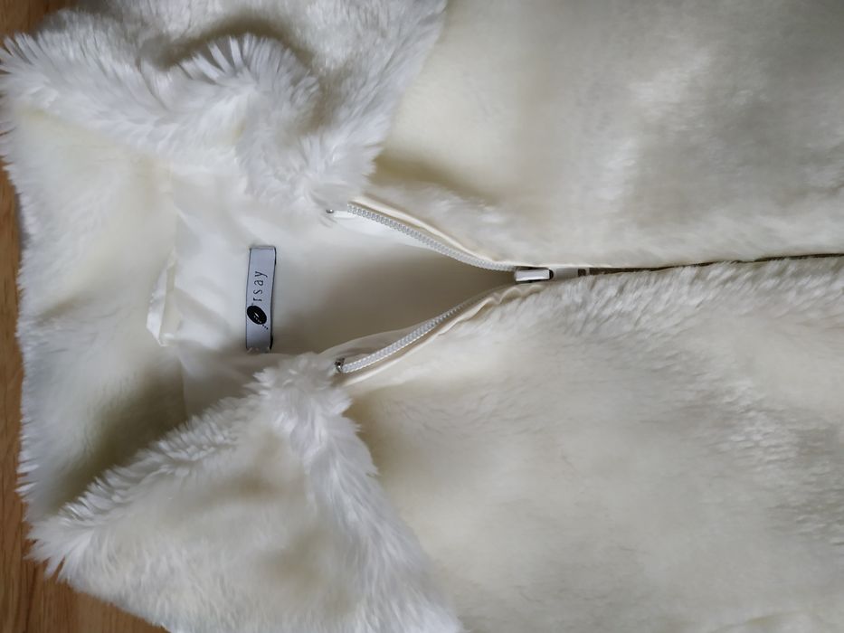 Kurteczka kożuszek futerko białe