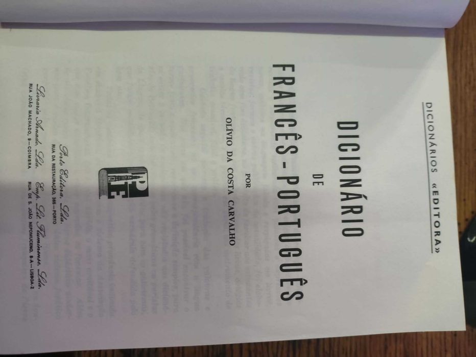 Dicionário de Francês-Português publicado pela Porto Editora anos 70