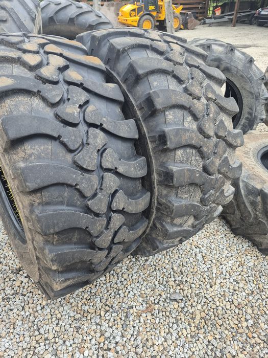 Opony 500/70R24 Treleborg.