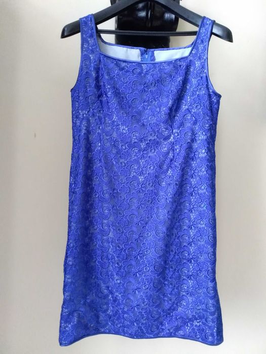 Niebieska sukienka z bolerkiem komplet na różne okazje haft na tiulu