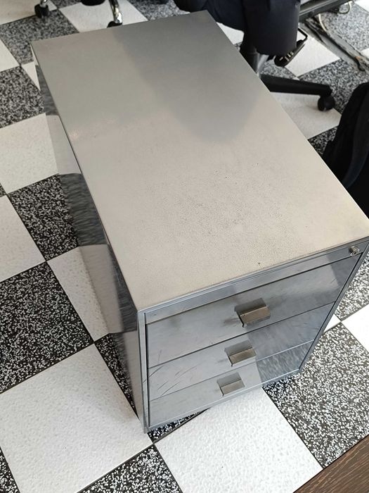 Secretárias Linha Quadra