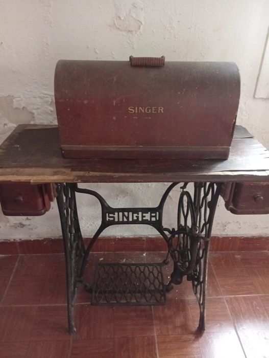 Máquina de costura Singer