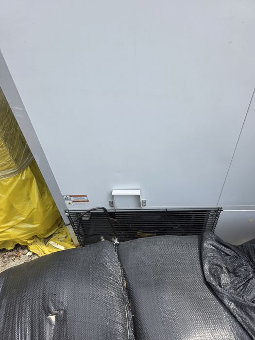 Lodówka  Przemysłowa na piwo chłodziarka witryna