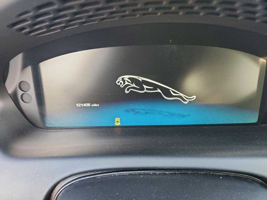 JAGUAR XJ 2015 VIN SAJWA1CZ8F8V90810 фото оголошення 9 з 12