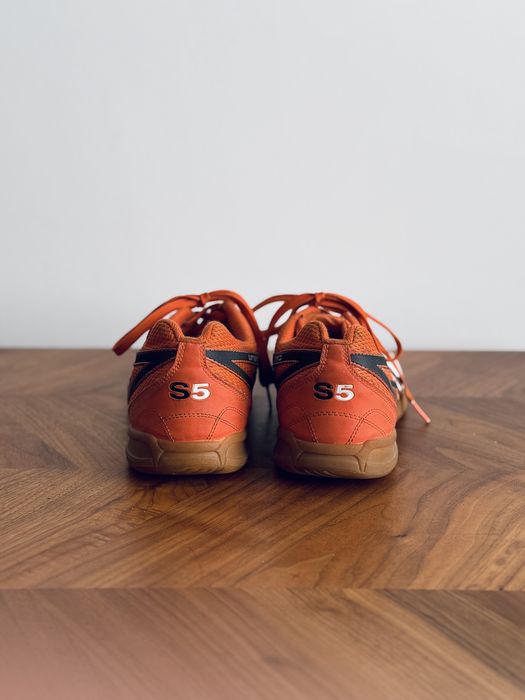 Halowe buty Umbro Campeonato S5 Sala Five, rozmiar 8,5 UK (42,5 EU)