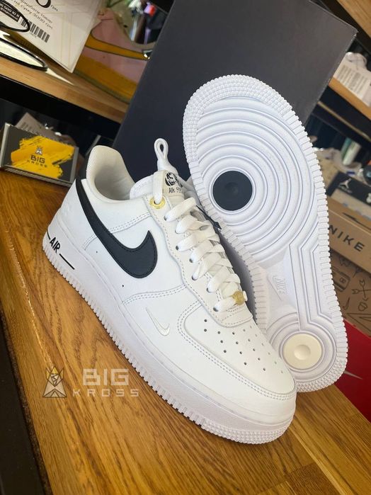 Кросівки nike air force 1 07 lv8 (DQ7658-100)