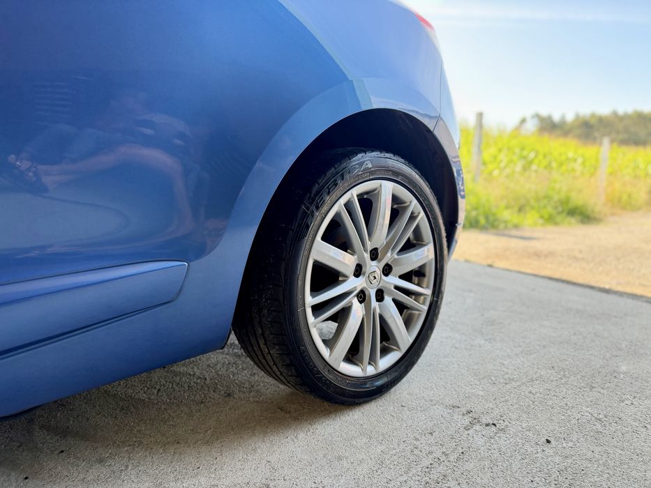 Renault Megane Coupe 1.5 DCI GT Line - Desde 155€ Mês