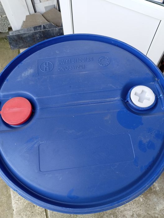 Продам бочки 200 літрів