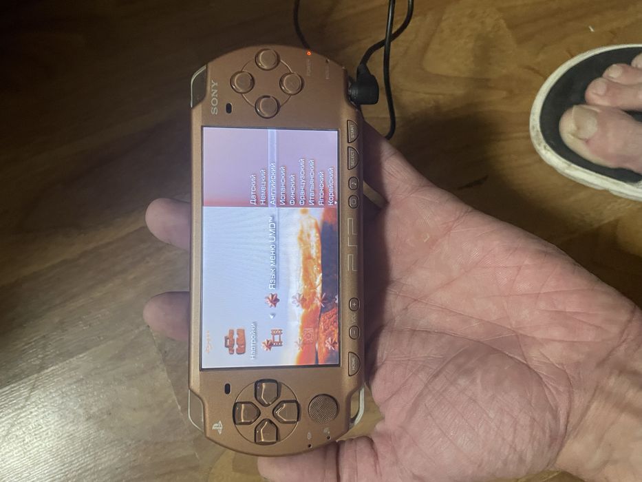 Приставка Sony PSP 2000 slim !