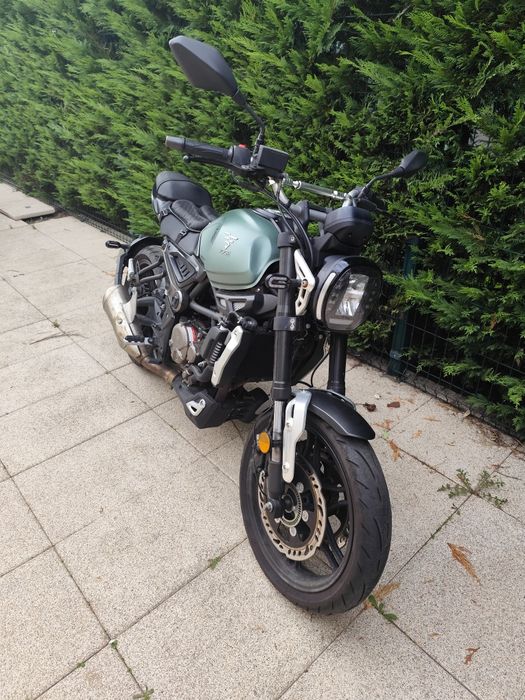 Voge 300AC em bom estado