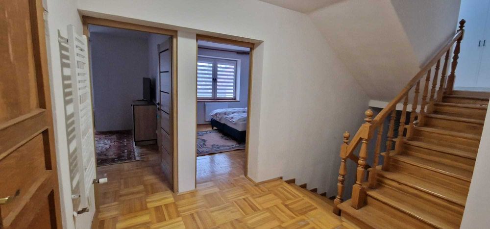 DUŻY Dom Podolszyce Płock 16 pokoi + 2 kuchnie, 8 łazienek, 16-30 osób