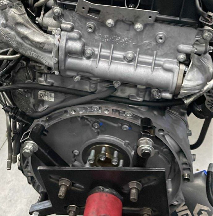 Cabeca mercedes 2143 cc cdi OM 651 biturbo  muito material do mesmo