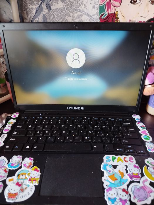 Ноутбук Hyundai у доброму стані