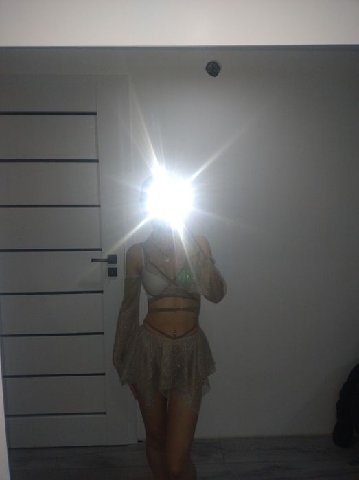 Błyszczący siateczkowy prześwitujący komplet krótka spódniczka wiązany