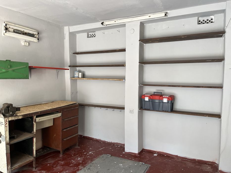 Продам гараж , Ірпінь біля залізничного переізду, в кооперативі