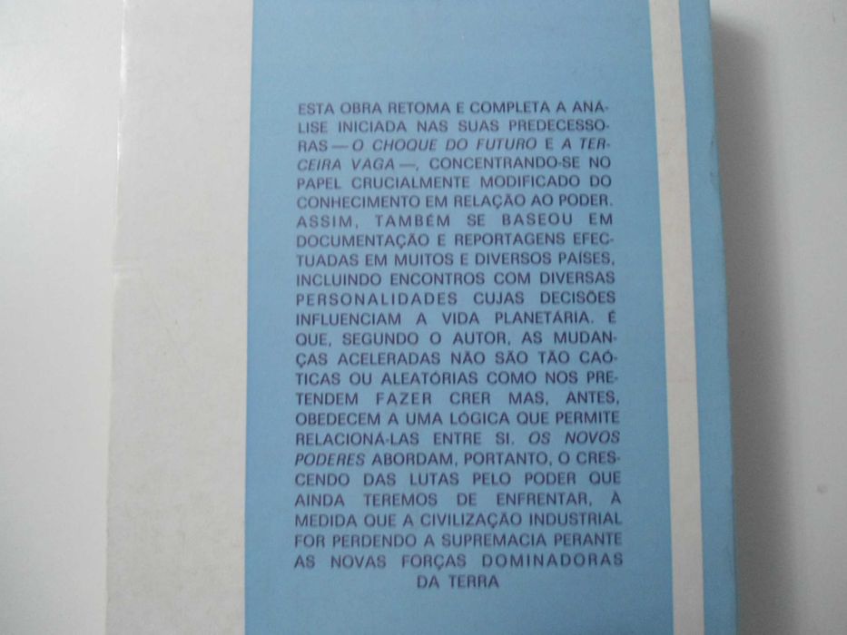 Os Novos Poderes por Alvin Toffler