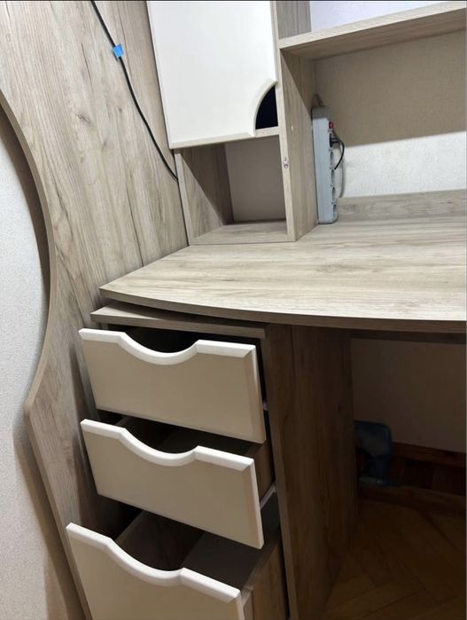 Ліжко горище в ідеальному стані