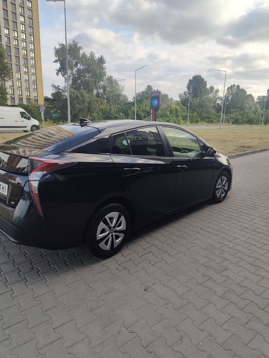 Оренда Toyota Prius 2016 | Гібрид+ГАЗ | Розхід 5-6л  Під таксі та особисті цілі