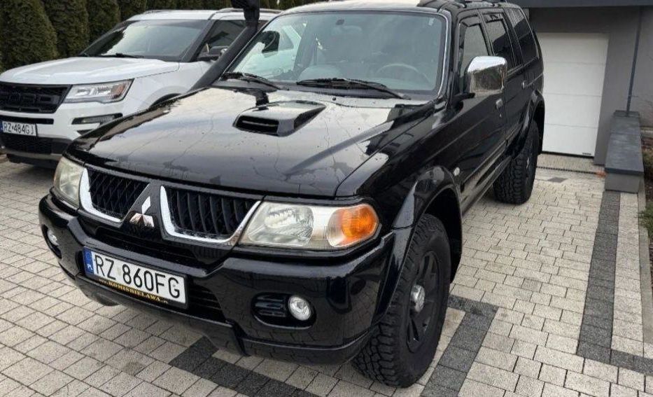 Продам Mitsubishi Pajero Sport 2,5 Дизель