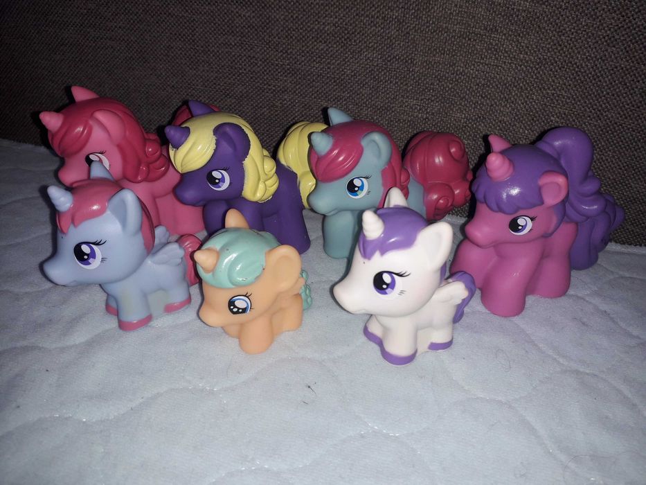 Kucyki Pony 7 sztuk.