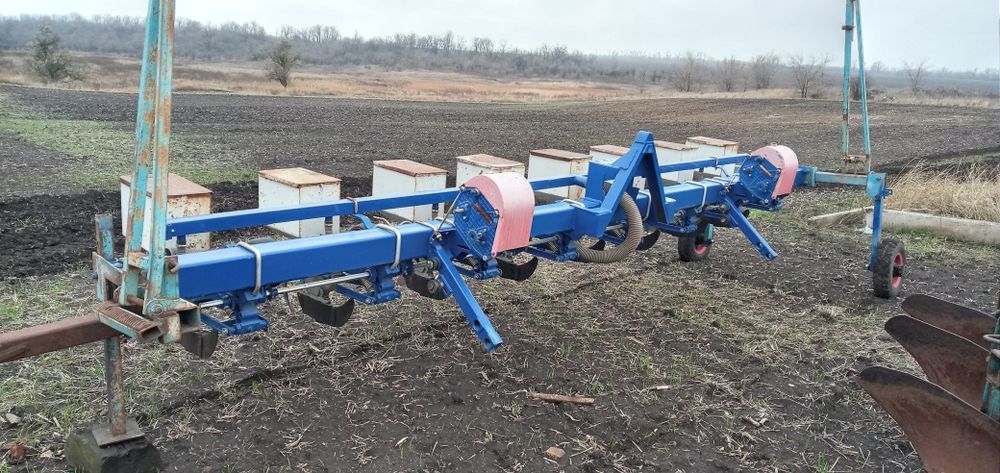 Сеялка  сошниковая СУПН-8А