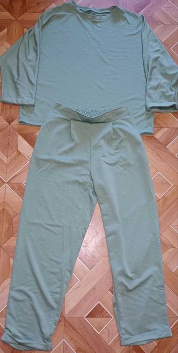 Костюм жіночий 46-48р