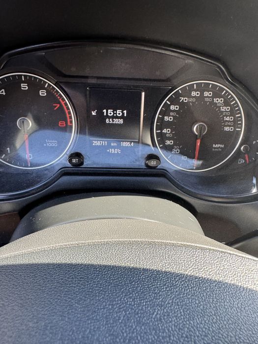 Продаю свою Audi q5  в повній комплектації