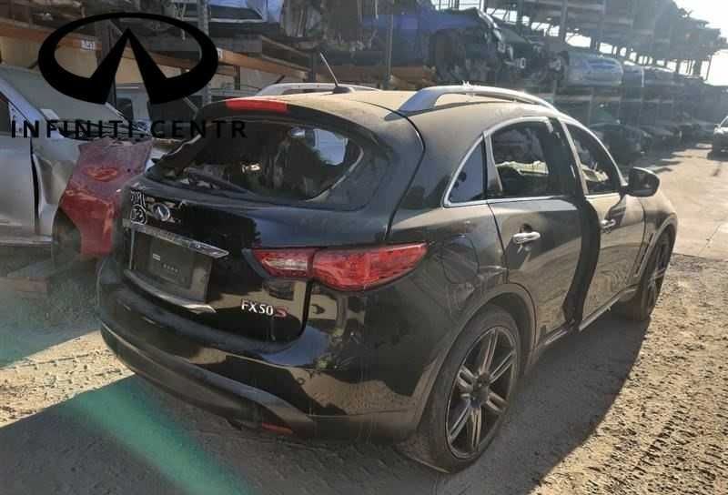 Кулак передний левый правый INFINITI QX70 Fx35