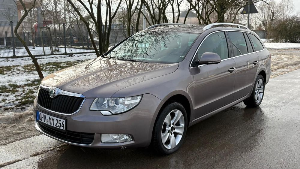Skoda Superb Grzana siedzenia , el fotele z pamięcią , 170 koni , bardzo ładny stan